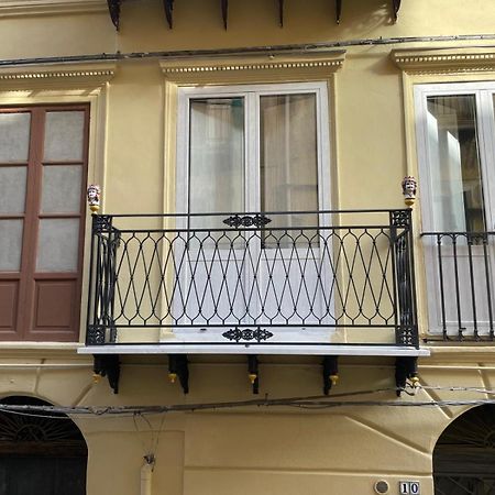 Casa Vacanze Donna Mariacarme' ปาแลร์โม ภายนอก รูปภาพ